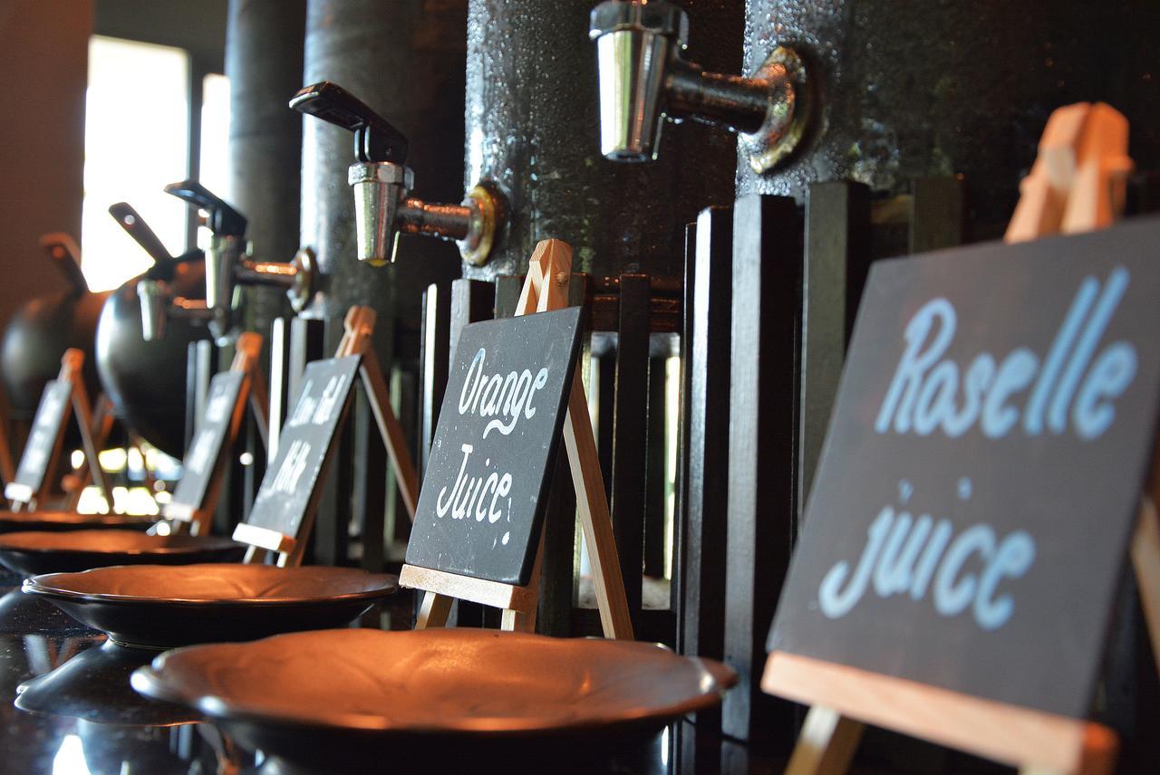 Fusion Suites Phuket Patong Bagian luar foto Juice bar