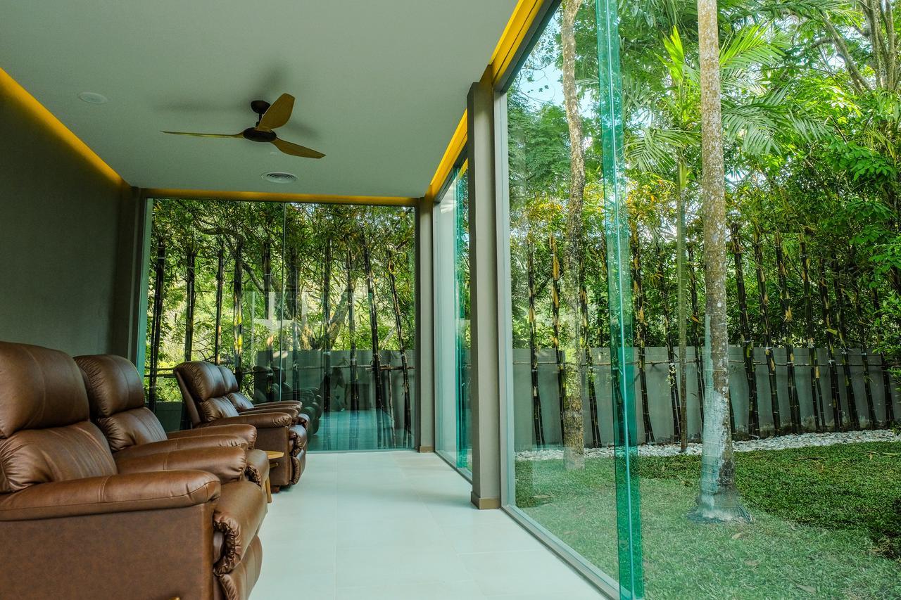 Fusion Suites Phuket Patong Bagian luar foto Interior of the house